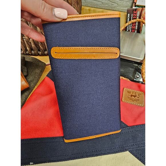 LL Bean Canvas/ leather Travel Passport ID Organizer for man or woman - Picture 12 of 13